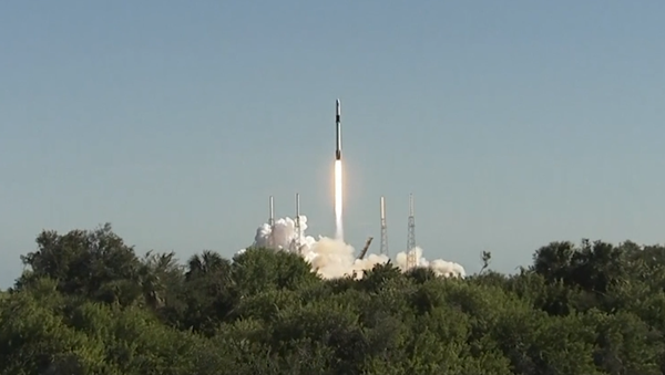 El lanzamiento del cohete Falcon 9 - Sputnik Mundo