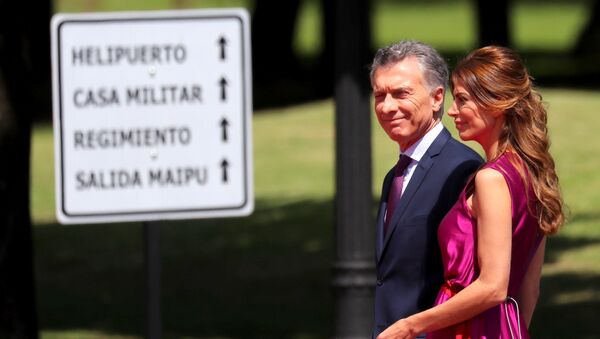 Mauricio Macri, presidente de Argentina, con su esposa Juliana Awada - Sputnik Mundo