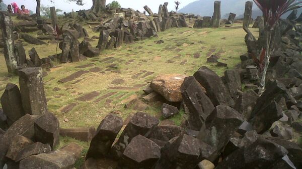 El sitio megalítico de Gunung Padang  - Sputnik Mundo