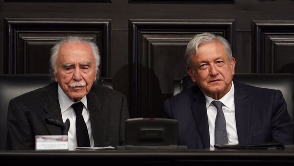 Carlos Payán Velver y el presidente Andrés Manuel López Obrador - Sputnik Mundo