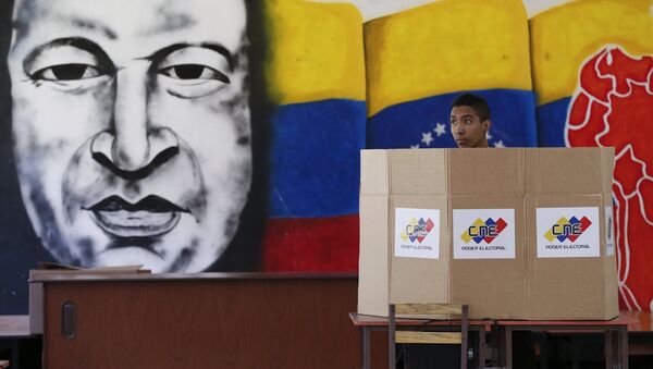 El 20 de mayo Venezuela celebró elecciones presidenciales, previstas inicialmente para diciembre de 2018, en las que el candidato oficialista Nicolás Maduro venció con más del 67% de los votos. Tanto el desarrollo de las elecciones como sus resultados causaron rechazo de muchos países del continente. - Sputnik Mundo