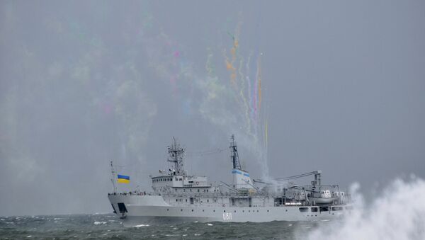 Un buque ucranuano en el mar Negro - Sputnik Mundo