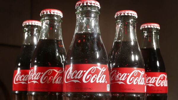 Botellas de Coca-Cola - Sputnik Mundo