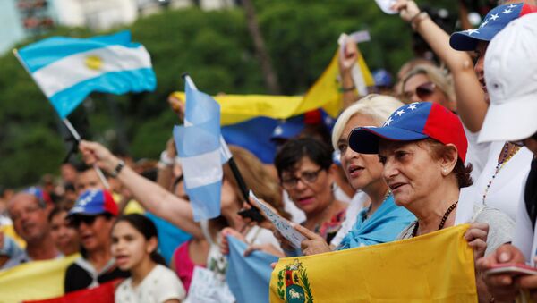 Una manifestación de opositores venezolanos en Buenos Aires - Sputnik Mundo