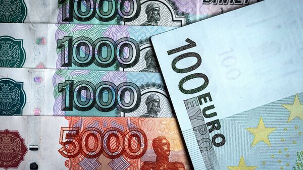 Rublos y euros - Sputnik Mundo