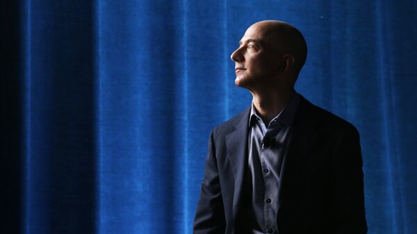 Jeff Bezos, propietario de Amazon  - Sputnik Mundo
