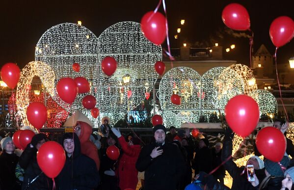 Así se celebra el día de San Valentín en distintos países del mundo - Sputnik Mundo