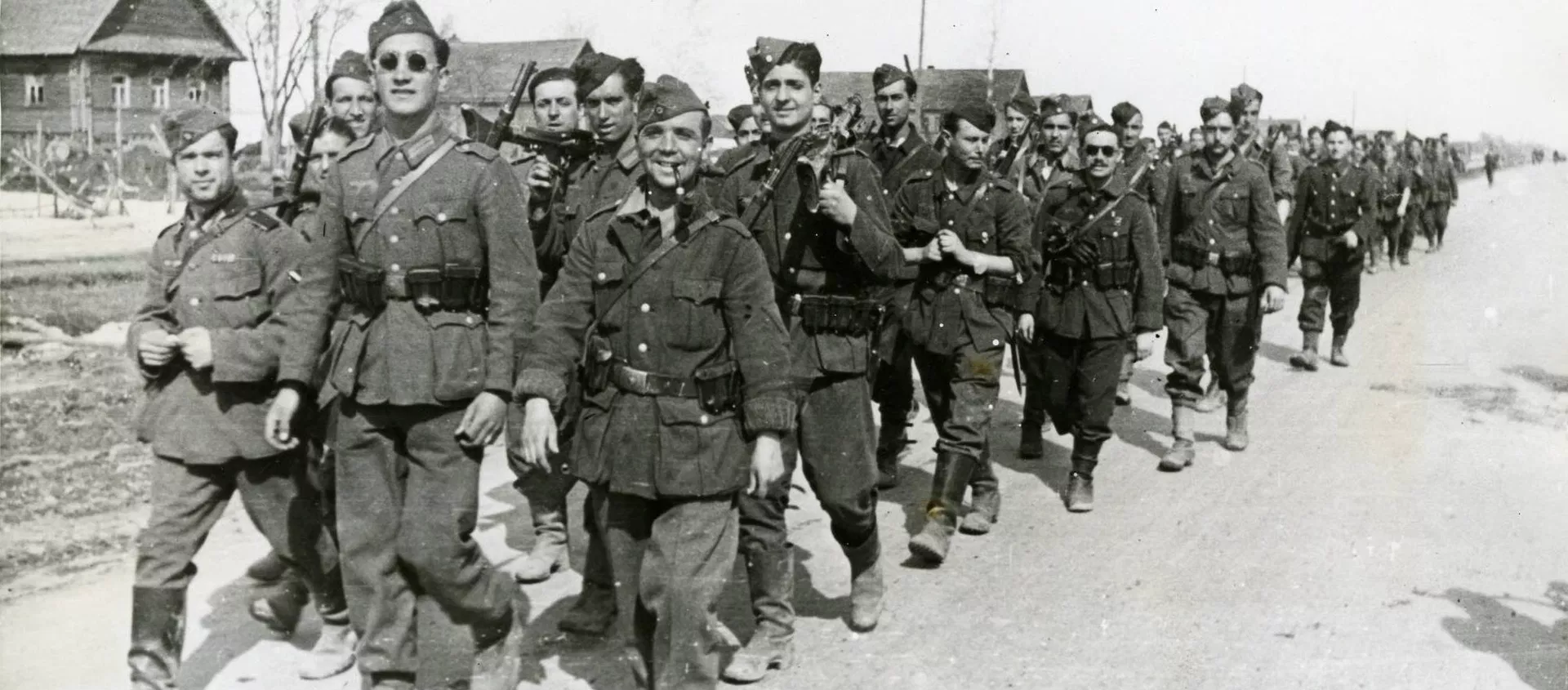 Voluntarios españoles: reemplazos para la División Azul - Sputnik Mundo, 1920, 19.02.2019
