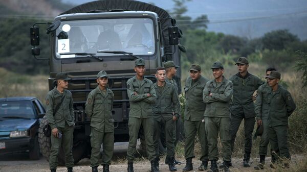 Militares venezolanos en la frontera con Colombia - Sputnik Mundo