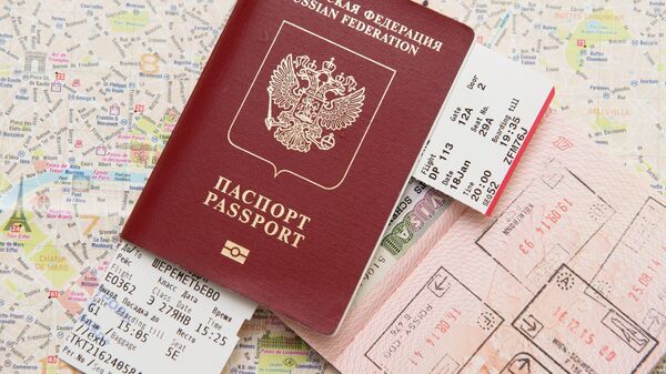 Un pasaporte extranjero de Rusia - Sputnik Mundo