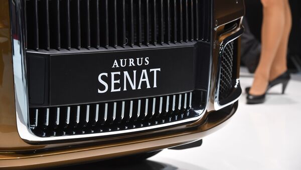 Parrilla del radiador del Aurus Senat S600 en el Salón Internacional del Automóvil de Ginebra 2019 - Sputnik Mundo