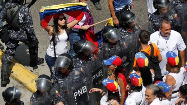 La marcha de la oposición en Caracas - Sputnik Mundo