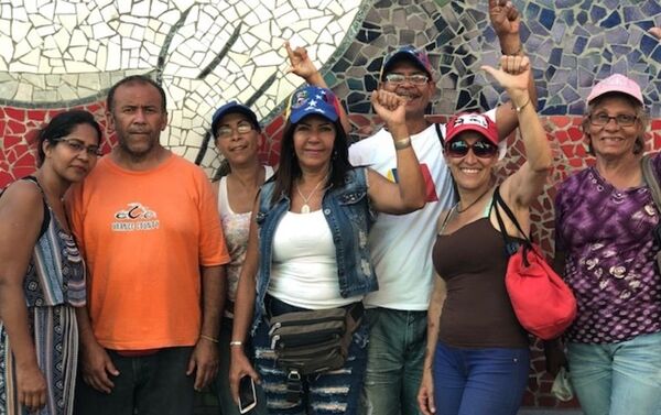 Marcha chavista en Caracas - Sputnik Mundo