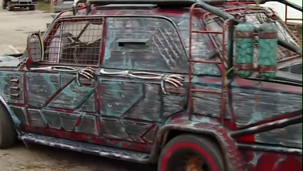 Vídeo: 'Mad Max' sale a las calles rusas - Sputnik Mundo