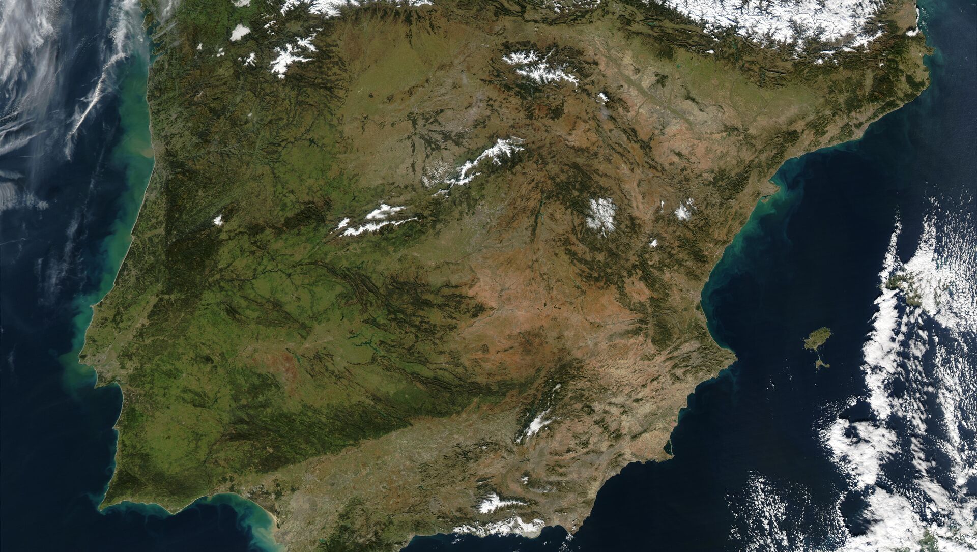 Первая волна жары пришла на пиренейский полуостров