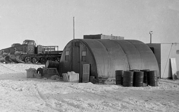 La estación Vostok en 1964 en la Antártida - Sputnik Mundo