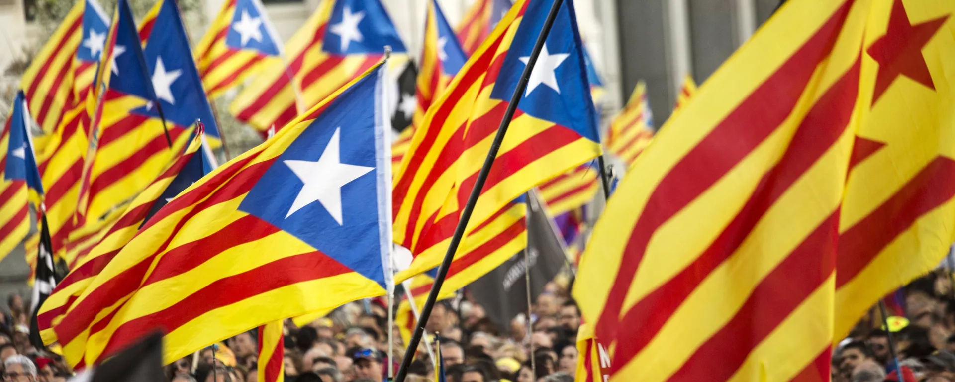 Una protesta a favor de independencia de Cataluña - Sputnik Mundo, 1920, 16.02.2024