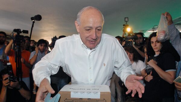 Roberto Lavagna, posible precandidato presidencial de Argentina. - Sputnik Mundo