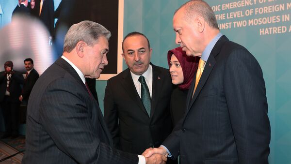 El ministro de Exteriores neozelandés, Winston Peters, y presidente de Turquía, Recep Tayyip Erdogan - Sputnik Mundo