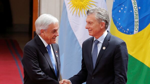 El presidente de Chile, Sebastián Piñera y su homólogo de Argentina, Mauricio Macri - Sputnik Mundo