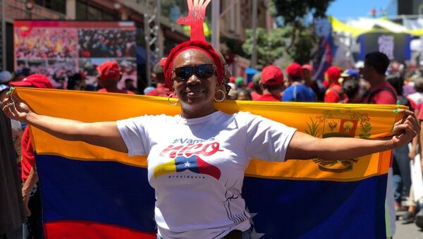 Una manifestación oficialista en Caracas - Sputnik Mundo