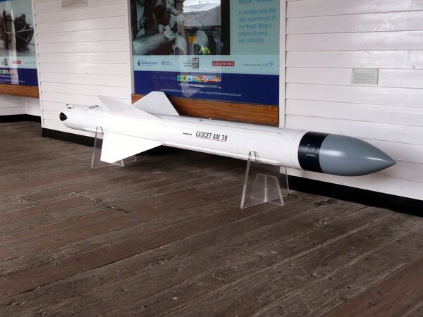 Un misil Exocet AM 39 en exhibición Un misil Exocet AM 39 en exhibición - Sputnik Mundo