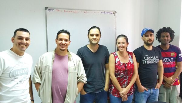 Equipo de Lombao Estudios, un emprendimiento cubano - Sputnik Mundo