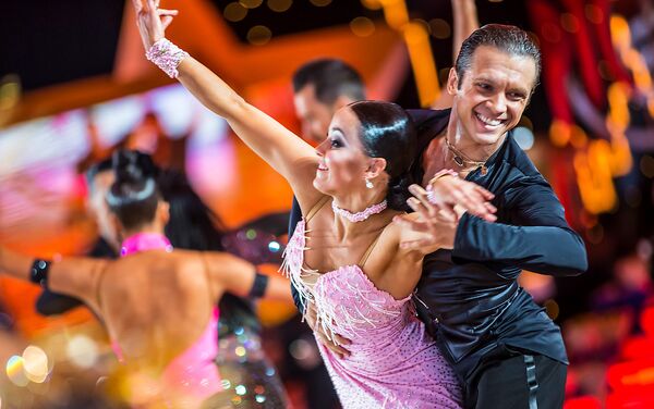 Andréi y Anastasia Kiseliov, bronce en el Campeonato de Baile Deportivo Latino 2018 - Sputnik Mundo