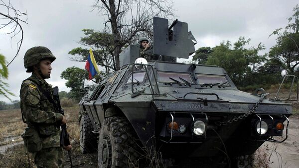 Militares colombianos de guardia en la frontera con Venezuela - Sputnik Mundo