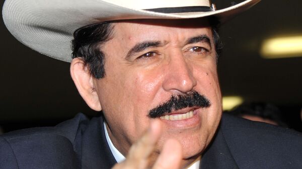 Manuel Zelaya, expresidente de Honduras - Sputnik Mundo