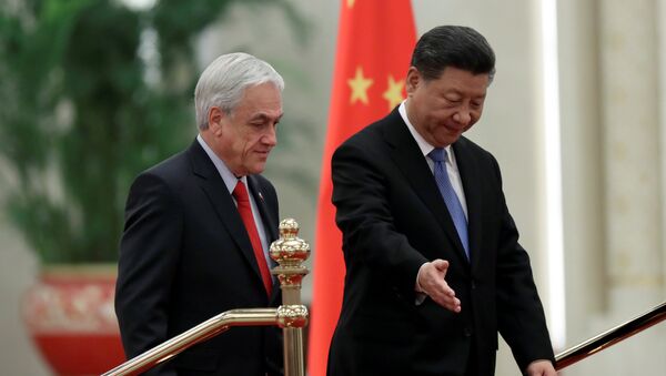 El presidente de Chile, Sebastián Piñera, y el presidente chino, Xi Jinping - Sputnik Mundo
