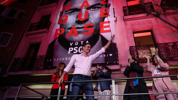Pedro Sanchez tras su victoria en las elecciones de España - Sputnik Mundo