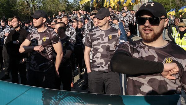 Nacionalistas ucranianos marchan en el 5º aniversario de la masacre de Odesa, Ucrania, el 2 de mayo de 2019 - Sputnik Mundo