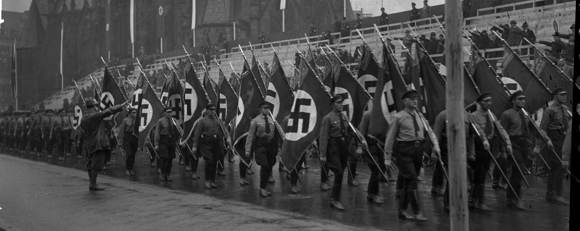 Un desfile militar nazi en Alemania en 1939 - Sputnik Mundo, 1920, 12.04.2021