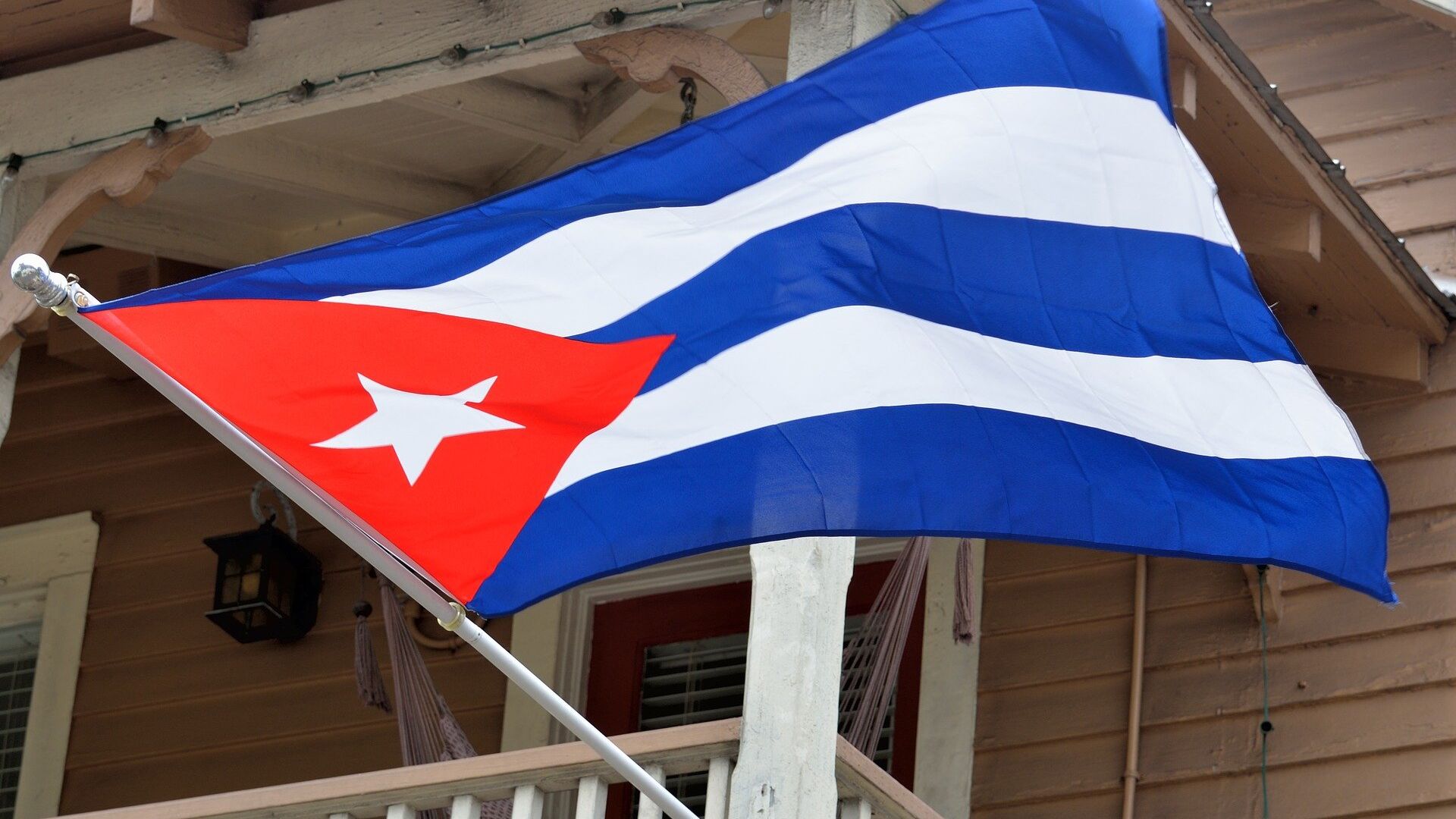 La bandera de Cuba - Sputnik Mundo, 1920, 30.08.2021
