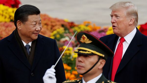 Xi Jinping, presidente de China junto a Donald Trump, presidente de EEUU - Sputnik Mundo
