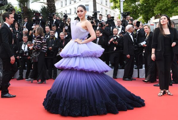 Caras conocidas y mucho glamur en la inauguración del Festival de Cannes - Sputnik Mundo
