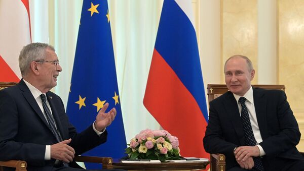 Presidente de Austria, Alexander Van der Bellen, y presidente de Rusia, Vladímir Putin - Sputnik Mundo