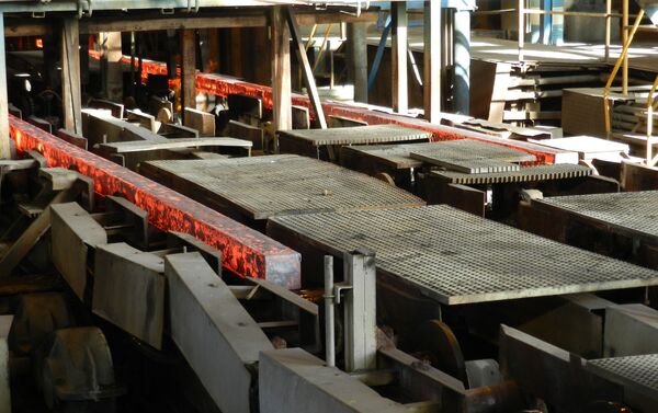 Placas de metal en la fábrica de Kerman Steel Induestries - Sputnik Mundo