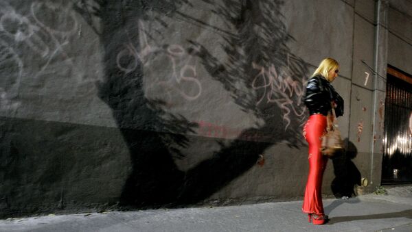 Una trabajadora sexual en las calles de la Ciudad de México - Sputnik Mundo