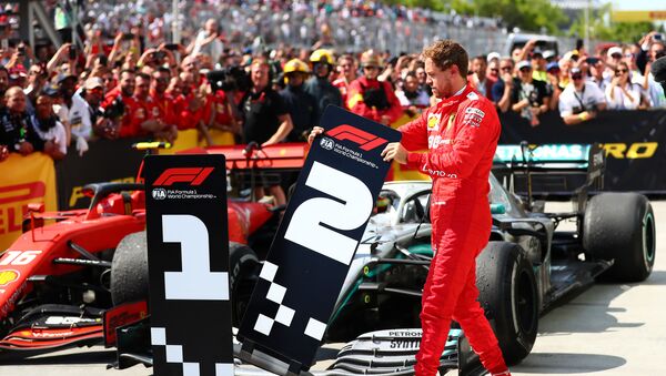 Sebastian Vettel cambia los números de los vehículos durante el GP de Canadá - Sputnik Mundo