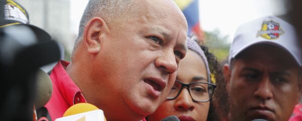 Diosdado Cabello, presidente de la Asamblea Nacional Constituyente de Venezuela, una de las víctimas de las olas de 'fake news' lanzadas contra el Gobierno de Nicolás Maduro Diosdado Cabello, presidente de la Asamblea Nacional Constituyente de Venezuela, una de las víctimas de las olas de 'fake news' lanzadas contra el Gobierno de Nicolás Maduro - Sputnik Mundo