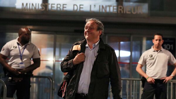 Liberan de custodia a exjefe de la UEFA, Michel Platini, en Francia el 19 de junio de 2019 - Sputnik Mundo