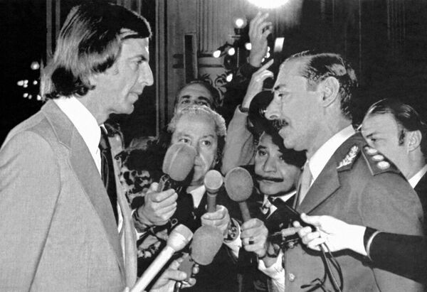 Argentina 78: cuando un triunfo mundialista ocultó la masacre de un pueblo Argentina 78: cuando un triunfo mundialista ocultó la masacre de un pueblo - Sputnik Mundo