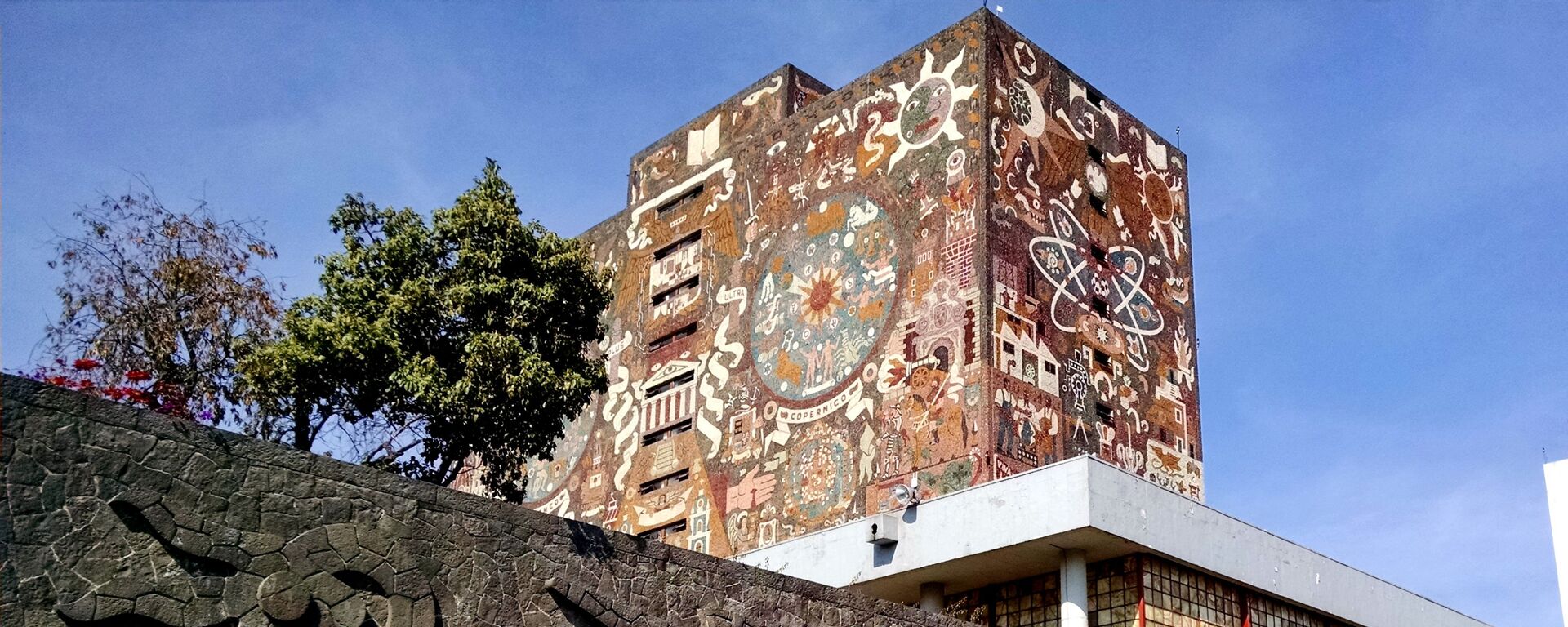 La Universidad Nacional Autónoma de México (UNAM) - Sputnik Mundo, 1920, 17.12.2020