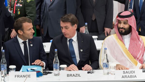 El presidente francés, Emmanuel Macron, y el presidente de Brasil, Jair Bolsonaro - Sputnik Mundo