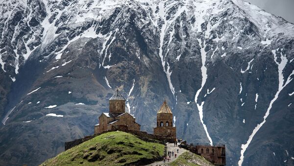 Osetia, un oasis de cristianismo en el Cáucaso Norte - Sputnik Mundo