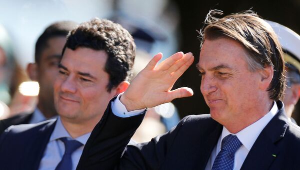 El presidente brasileño, Jair Bolsonaro, y el ministro de Justicia de Brasil, el juez Sérgio Moro - Sputnik Mundo