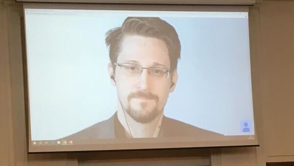 Snowden participa en la conferencia sobre derechos digitales en Londres, Reino Unido - Sputnik Mundo