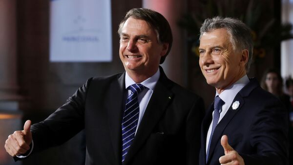 Presidente de Brasil, Jair Bolsonaro, con su homólogo argentino, Mauricio Macri - Sputnik Mundo